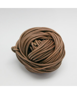 šňůrka kožená kulatá č. 1 přírodní, klubko 25m